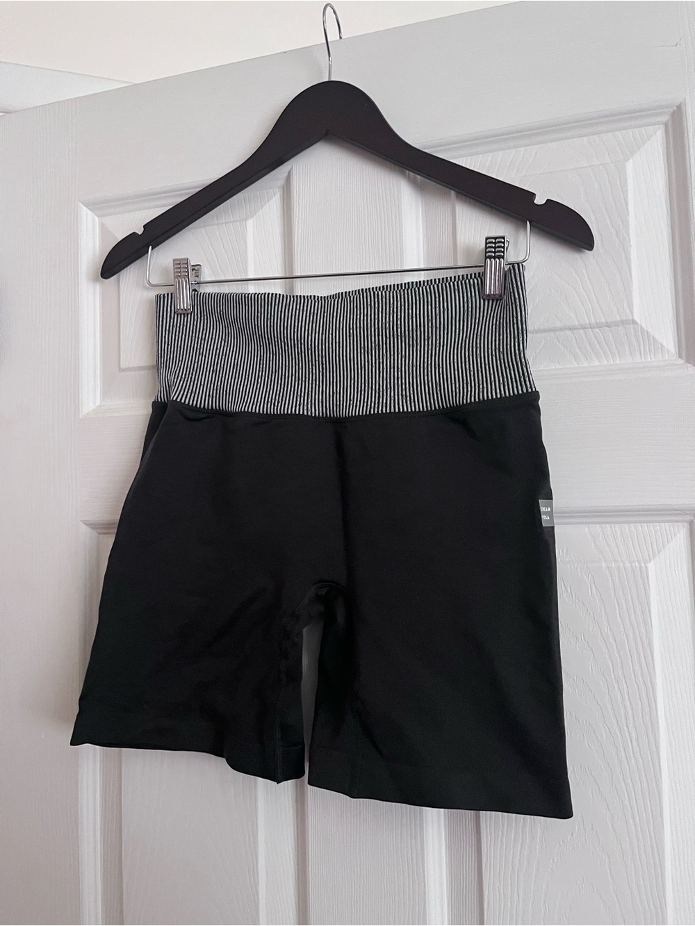 Cream Yoga • High-Rise Yoga/Bike Shorts